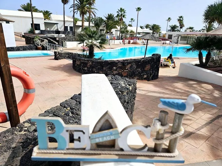 Apartamento Taisa Playa Roca コスタ・テギセ アパート