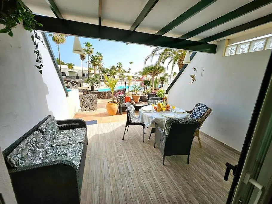 Apartamento Taisa Playa Roca Costa Teguise