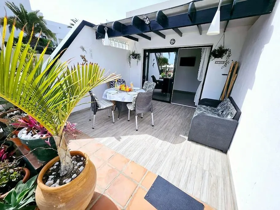 Apartamento Taisa Playa Roca Costa Teguise