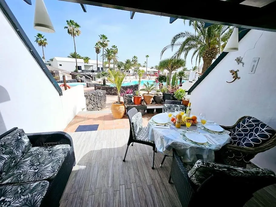 Apartamento Taisa Playa Roca Costa Teguise
