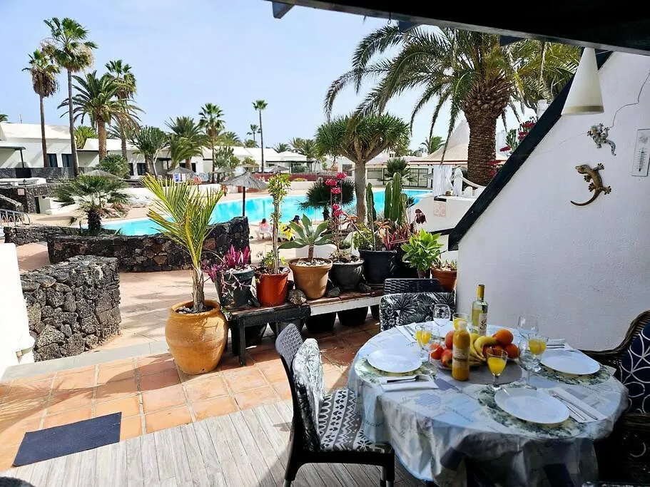 Apartamento Taisa Playa Roca Costa Teguise