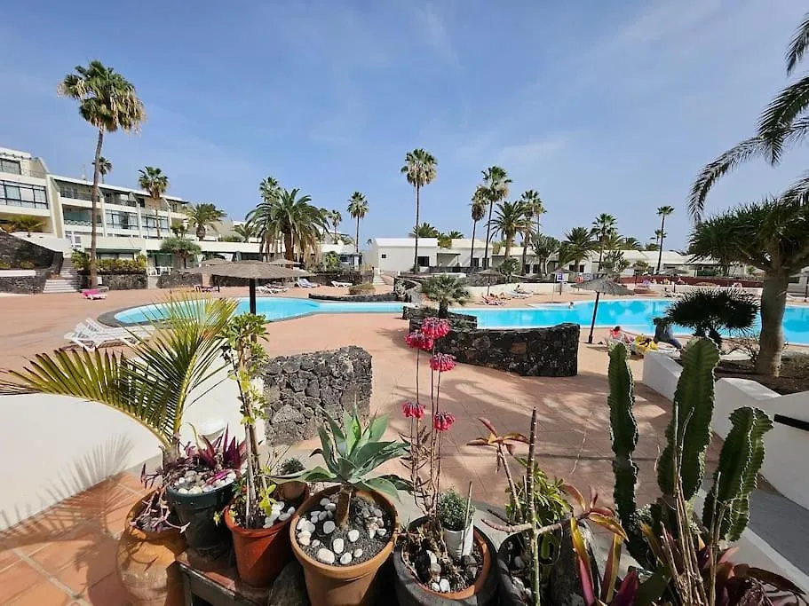 Apartamento Taisa Playa Roca Costa Teguise Spain